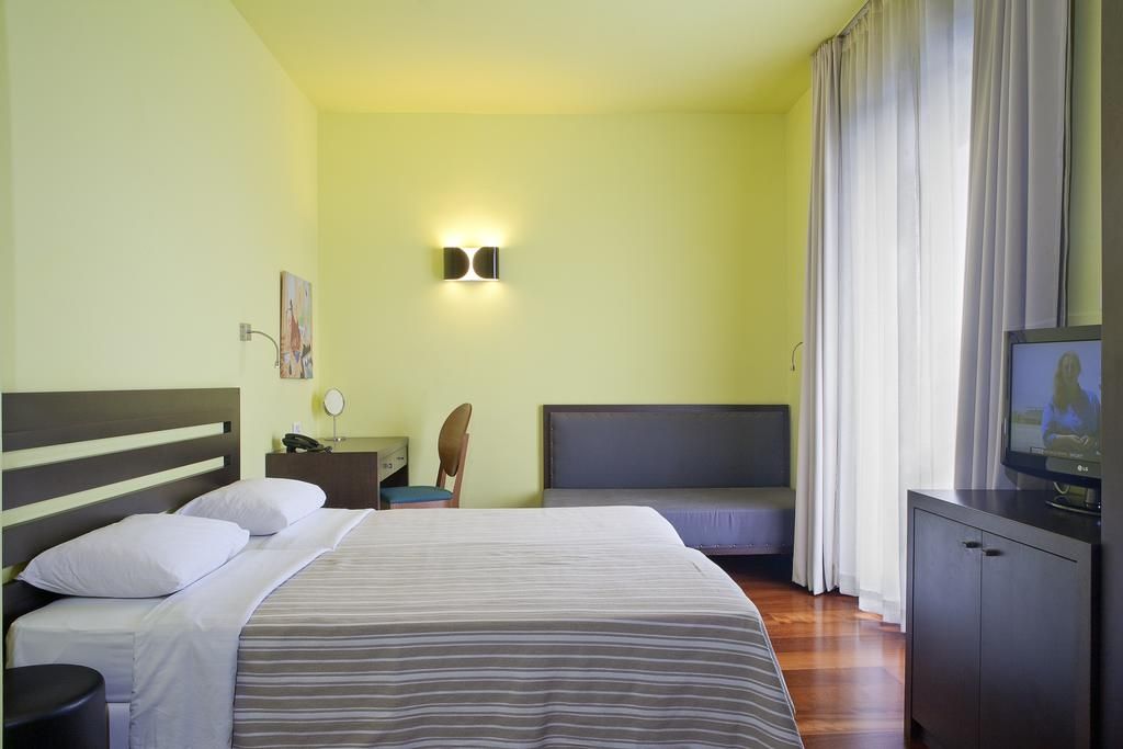 Center Square Ξενοδοχείο 3*