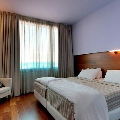 Center Square Ξενοδοχείο 3*